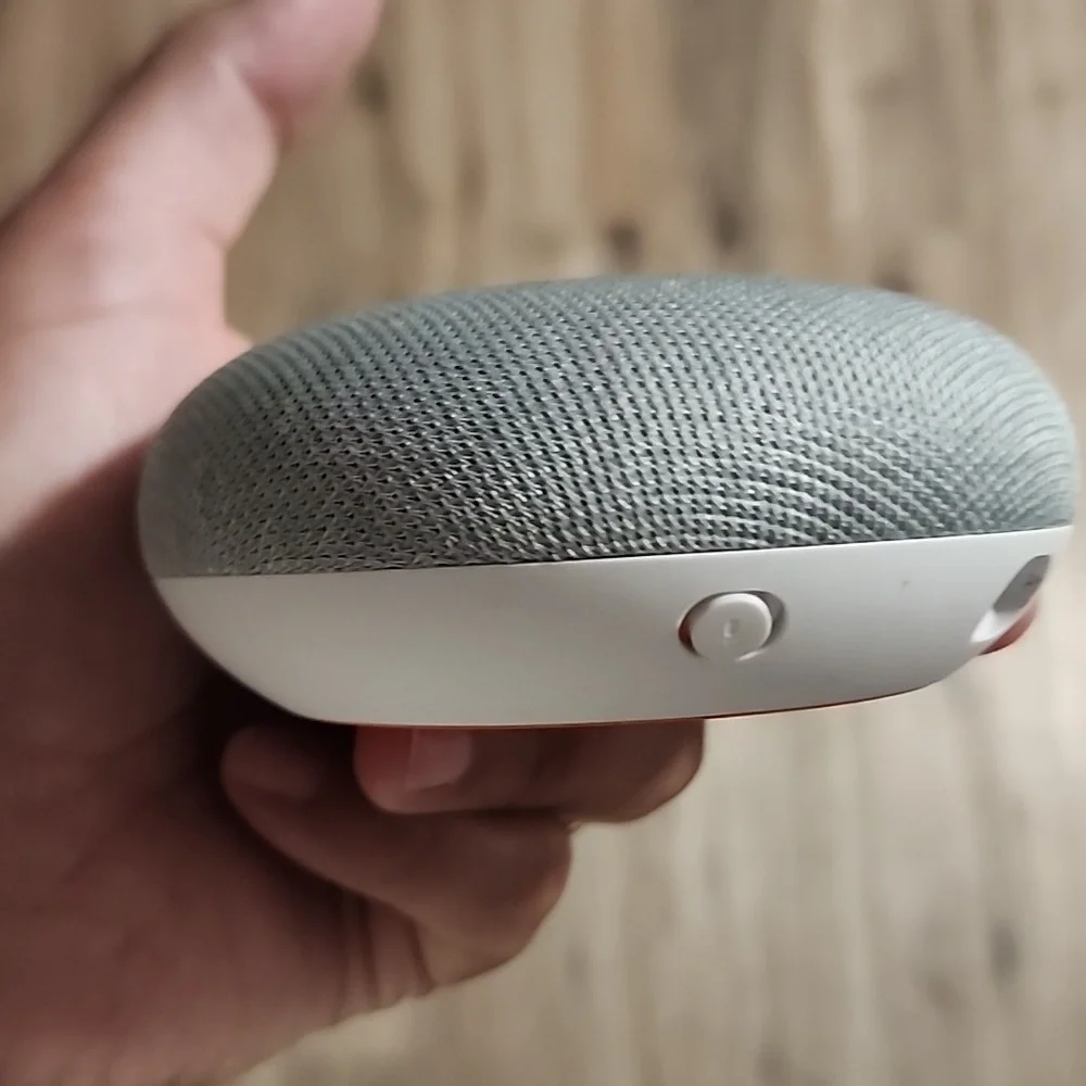 google mini speaker